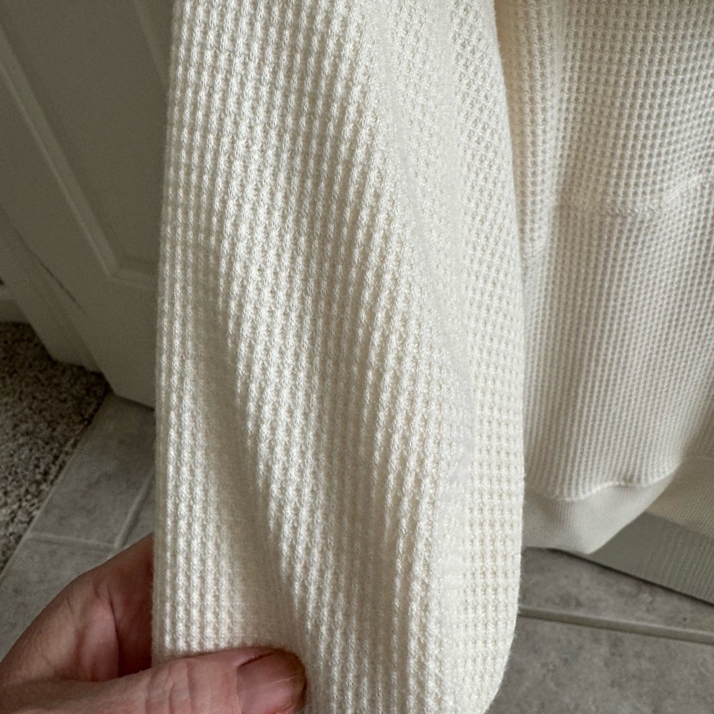 Yogalicious Off-White Waffle Knit Hoodie - Picture 4 of 4